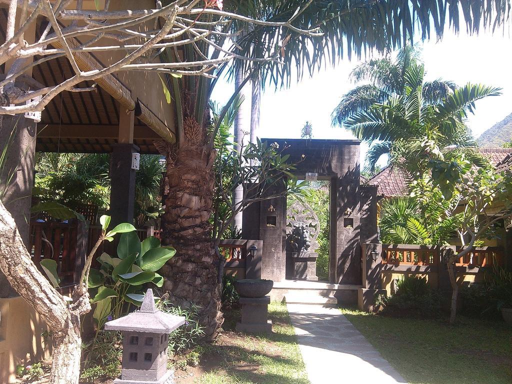 Alami Resort, Restaurant And Dive Center Amed Kültér fotó